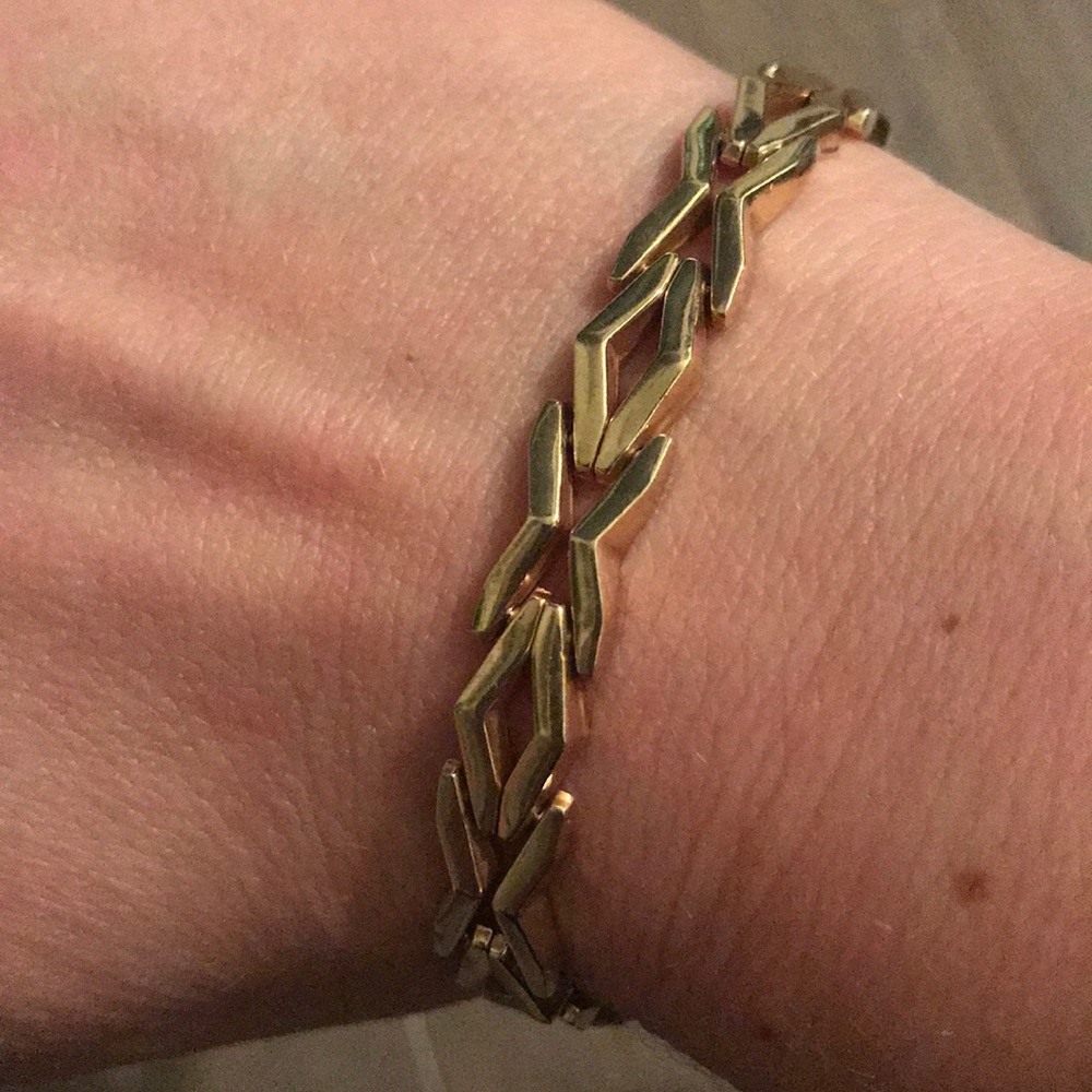 14k gold antique modern bracelet